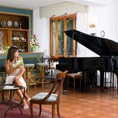 фото отеля Hotel La Villarosa