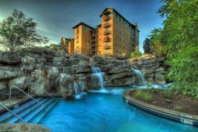 фото отеля Riverstone Resort Pigeon Forge