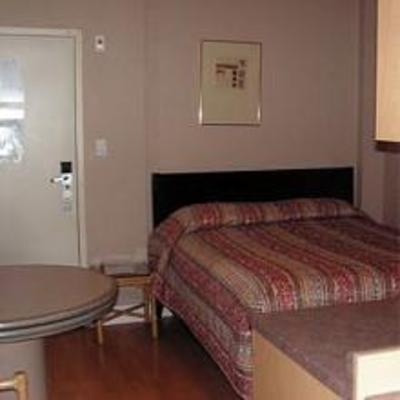 фото отеля Corporate Inn Hotel & Suites
