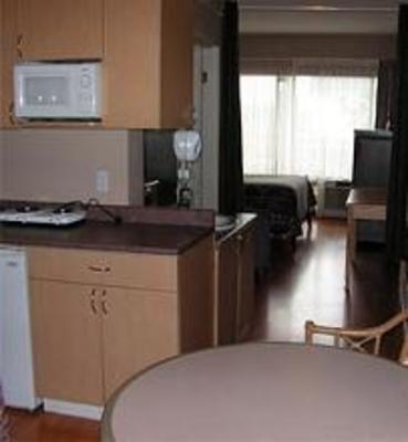фото отеля Corporate Inn Hotel & Suites