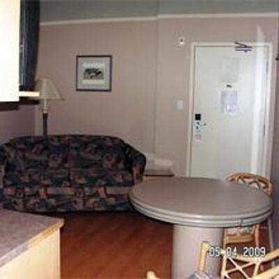 фото отеля Corporate Inn Hotel & Suites