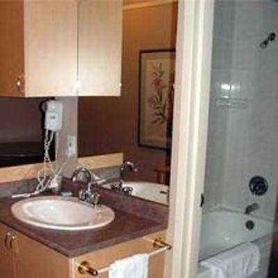 фото отеля Corporate Inn Hotel & Suites
