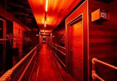фото отеля Reina Roja Hotel