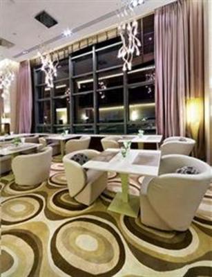 фото отеля Holiday Inn Qingdao City Center