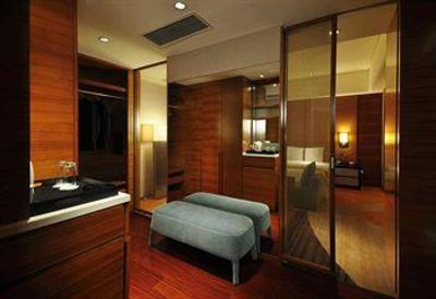 фото отеля Holiday Inn Qingdao City Center