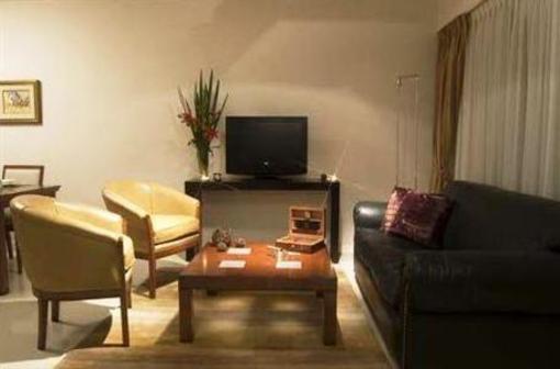 фото отеля Chateau Blend Hotel