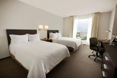 фото отеля Fiesta Inn Monterrey Fundidora