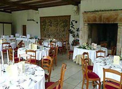 фото отеля Hostellerie Abbaye De Villeneuve Les Sorinieres