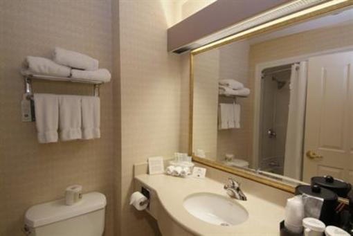 фото отеля Holiday Inn Express Hotel & Suites Guelph