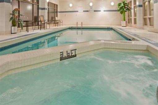 фото отеля Holiday Inn Express Hotel & Suites Guelph
