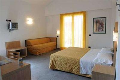 фото отеля Club Hotel Baia di Tindari