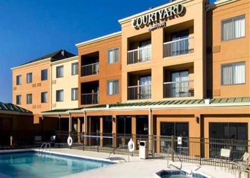 фото отеля Courtyard by Marriott - Hattiesburg
