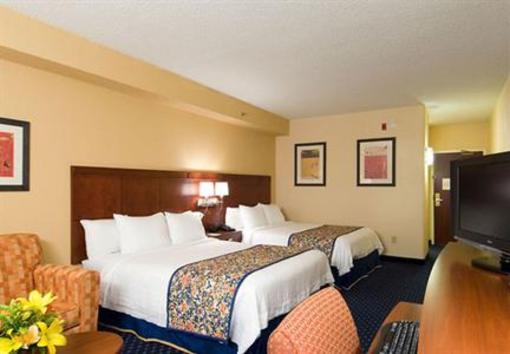 фото отеля Courtyard Charlotte Ballantyne
