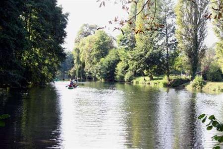 фото отеля Belle Isle sur Risle