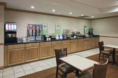 фото отеля Country Inn & Suites Montgomery Chantilly Parkway