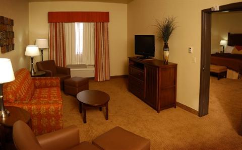 фото отеля BEST WESTERN Cimarron Hotel & Suites
