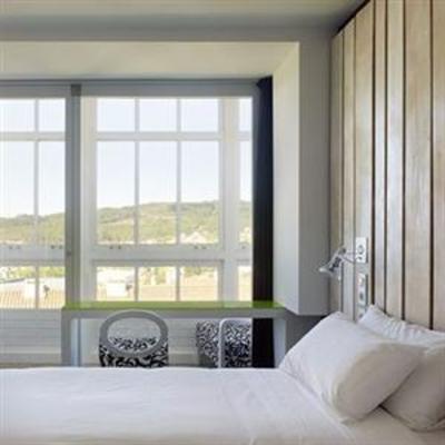 фото отеля Hotel Moure