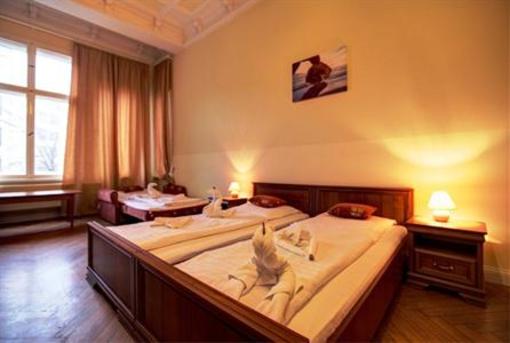 фото отеля Hotel Pension Bernstein Berlin