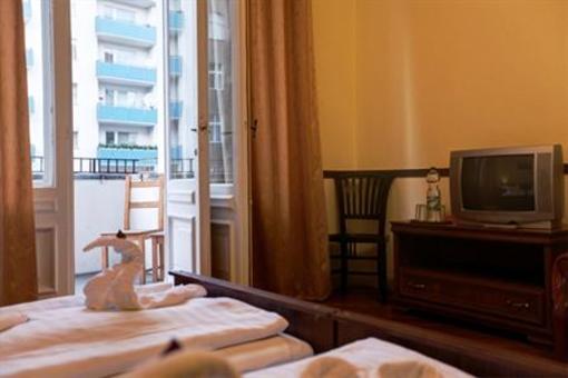 фото отеля Hotel Pension Bernstein Berlin