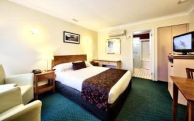 фото отеля BEST WESTERN Stagecoach Motel