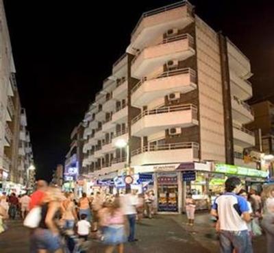 фото отеля Estudios Benidorm Hotel