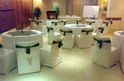 фото отеля Hotel Shri Ram Excellency