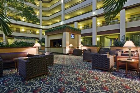 фото отеля Embassy Suites Hotel Lexington