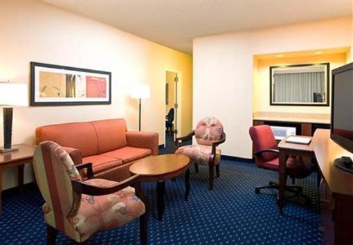 фото отеля Courtyard by Marriott Denver Stapleton