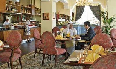 фото отеля Mövenpick Hotel Kuwait City