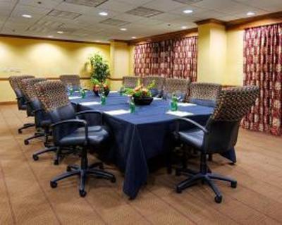 фото отеля Embassy Suites Tulsa