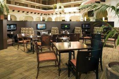 фото отеля Embassy Suites Tulsa