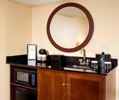 фото отеля Embassy Suites Tulsa