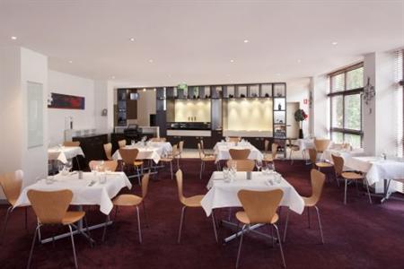 фото отеля Holiday Inn Airport Melbourne