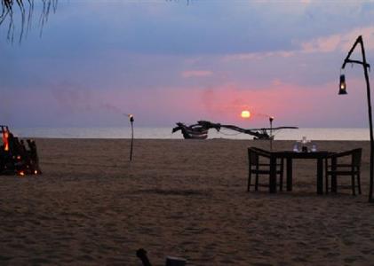 фото отеля Jetwing Beach