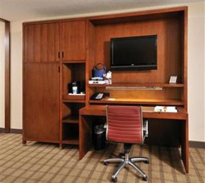 фото отеля Four Points by Sheraton Jacksonville Baymeadows