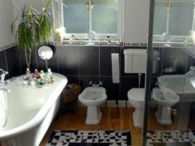 фото отеля Linnies York B&B