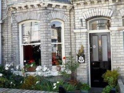 фото отеля Linnies York B&B