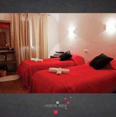фото отеля Hostal Ibiza