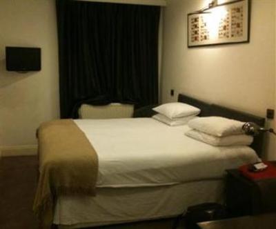 фото отеля The Commodore Hotel London