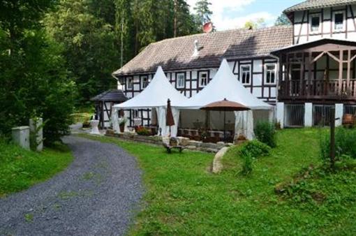 фото отеля Weihertalmuhle Waldgasthof and Pension