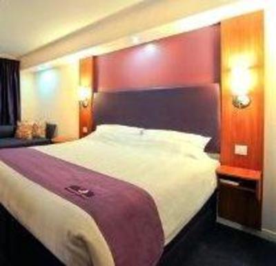 фото отеля Premier Inn Maidstone Town Centre