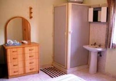 фото отеля Buccaneers Guest House