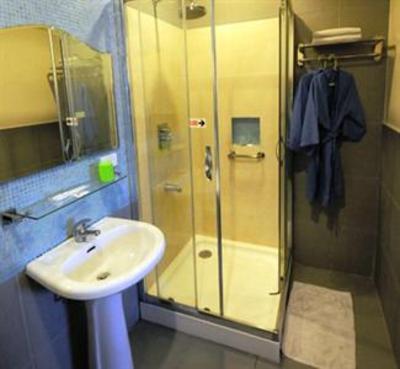 фото отеля Mariposa Budget Hotel Marikina
