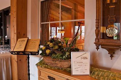 фото отеля Landhotel May-Hof