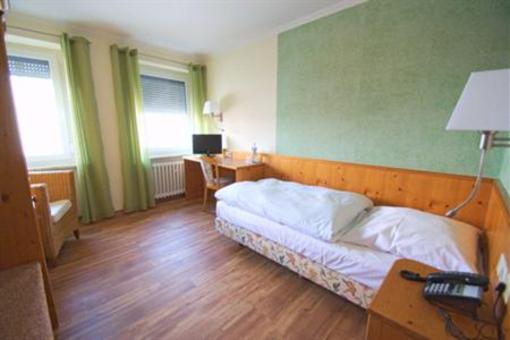 фото отеля Hotel Deutsches Haus Kitzingen