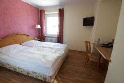 фото отеля Hotel Deutsches Haus Kitzingen