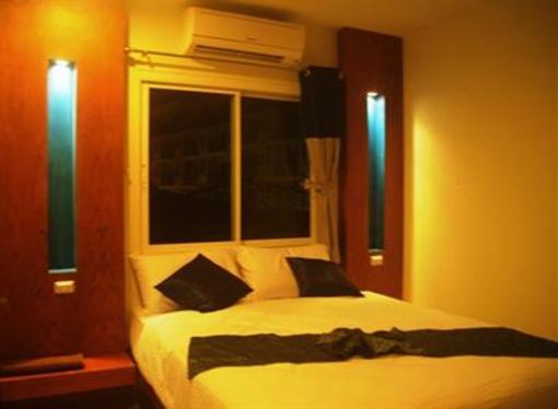 фото отеля Calypso Patong Hotel