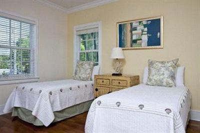 фото отеля Townhomes on Windsor
