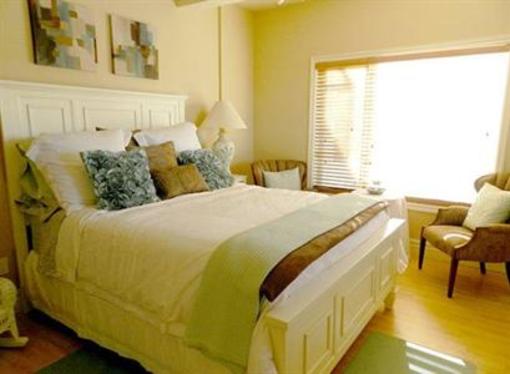 фото отеля The Stone Gate Inn Bed & Breakfast