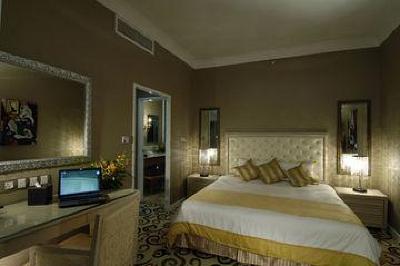 фото отеля Silka Maytower Hotel & Serviced Residences